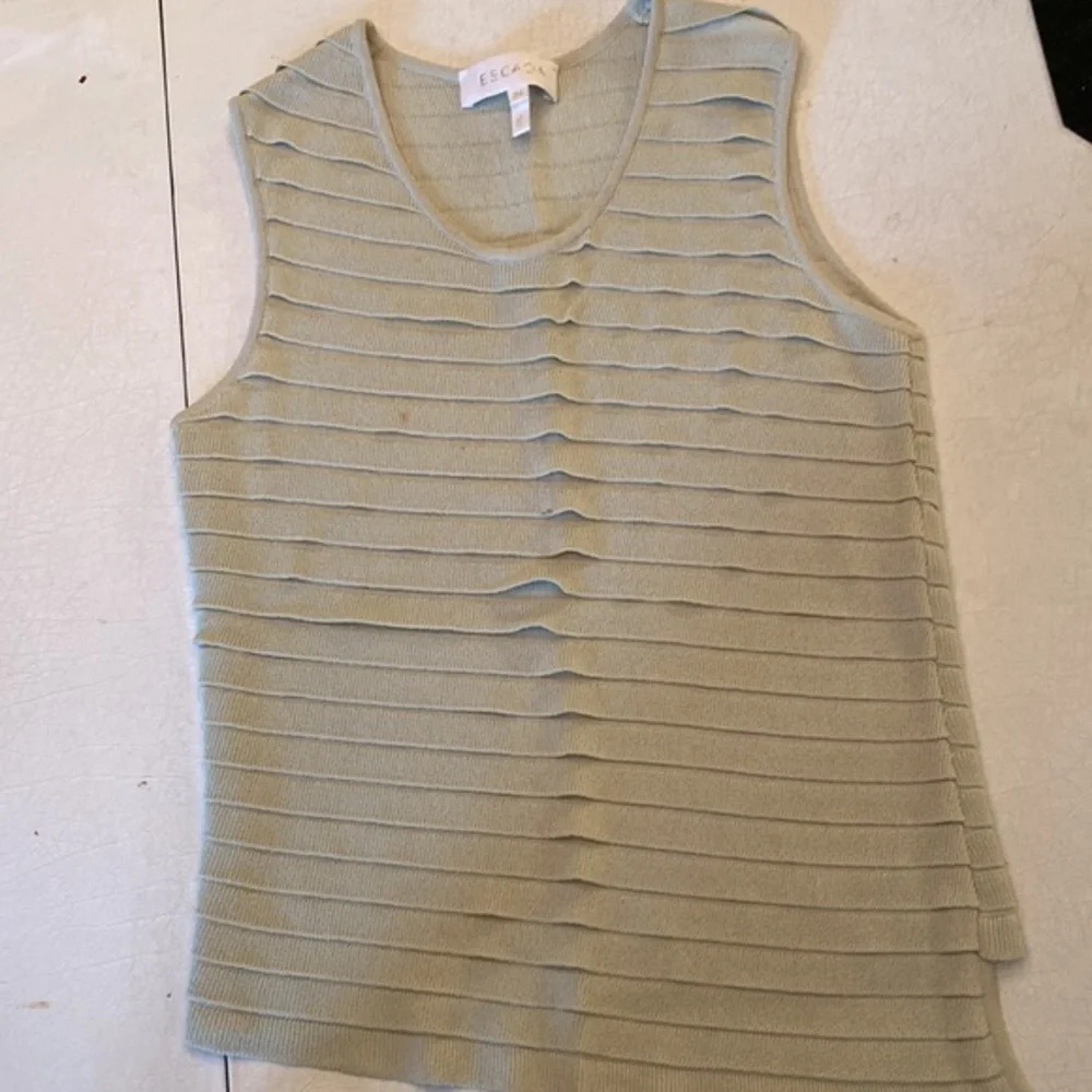 Escada green sleeveless sweater